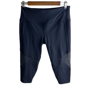 Victoria’s Secret • Sport Knockout Crop